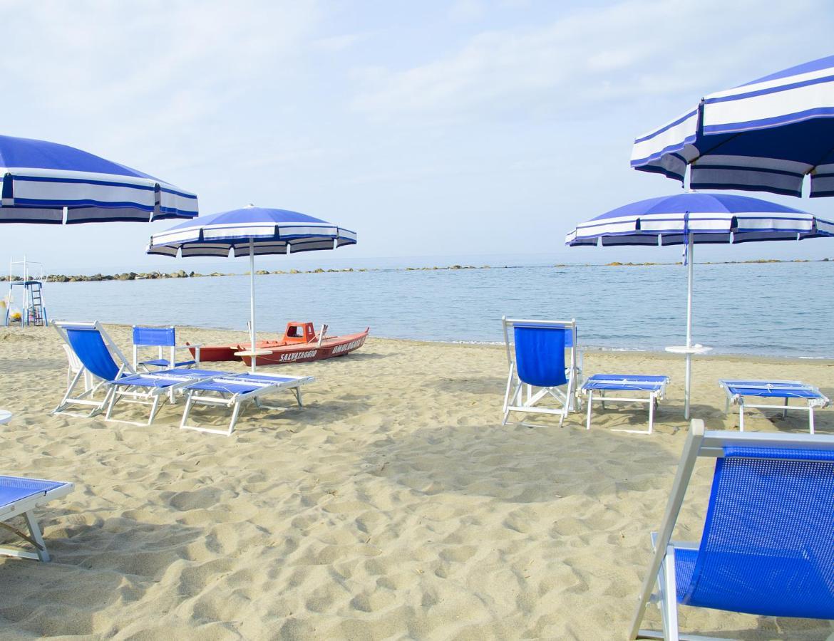 Casa Per Ferie Il Pioppo Hotel Marina di Massa Exterior foto